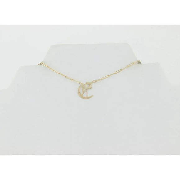 14k Yellow Gold Letter E Gothic Cursive E Necklace 18" Chain - Picture 4 of 9